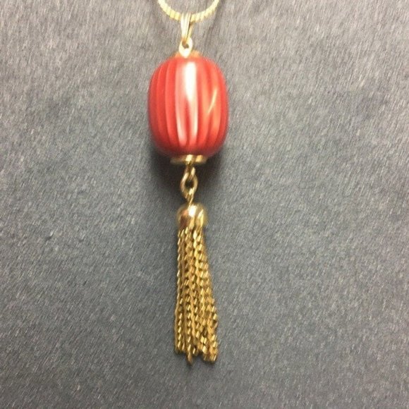 Fringe Tassel Pendant Necklace Salmon Red Striped Bead Gold Chain Retro BoHo - Picture 3 of 8
